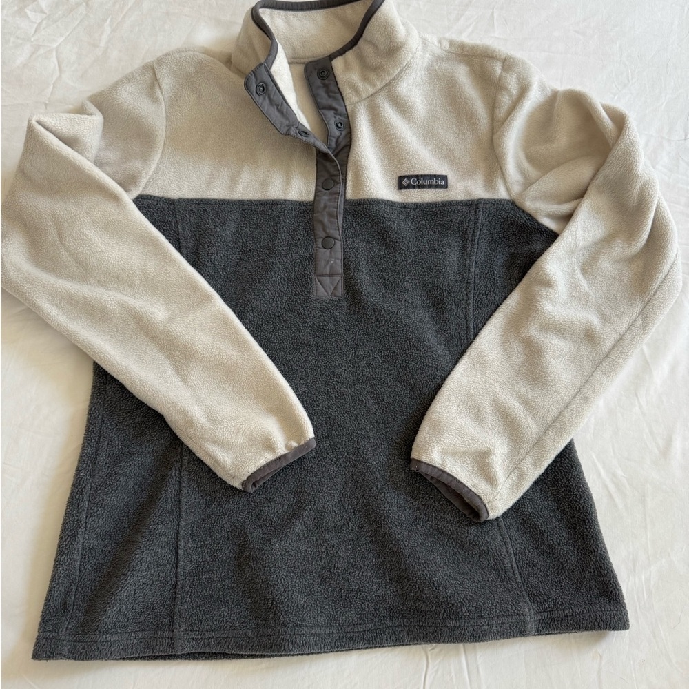 Columbia Off-White Fleece Jacket